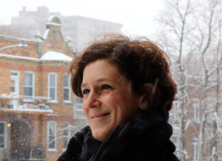 Lustige, leichte Texte aus Friseursalons: Barbara Thériault nimmt als Stadtschreiberin Halle unter die Lupe. Barbara Thériault, Autorin und Stadtschreiberin von Halle/Saale