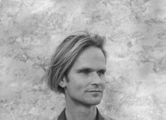 Klick-Klack statt Kling Klang: Keimzeit-Trompeter Sebastian Piskorz bringt „Elektroschott“ zu Papier. Richie Nachtwei, Autor, alias Sebastian Piskorz, Musiker