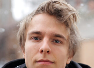 Mehr Moor dank Literatur: „Poetry für Future“ sammelt Geld für den Naturschutz. Samuel Kramer, Herausgeber. (Foto: Rhiannon Malter)