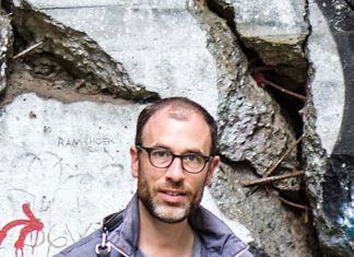 Plötzlich Vater: Als das Jugendamt einem Verleger einen fremden Sohn unterjubelte. Alexander Schug, Verleger, Omnino Verlag, Vergangenheitsverlag.