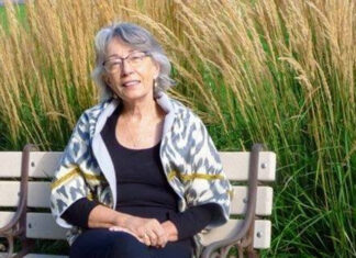 Weil „Elsbeth“ ein Stück fehlt: Ultraviolett Verlag rettet 200 Bücher vor der Tonne – und verschenkt sie an Blogger. Christel Detsch, Autorin.