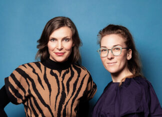 Neuer Podcast für die Branche: Verlegerinnen suchen „Die Bücher unserer Zukunft“. Anne Friebel (Palomaa Publishing, re.) und Annika Bach (E.A. Seemann Henschel) aus Leipzig gestalten den Podcast "Die Bücher unserer Zukunft". (Foto: Florian Merdes)