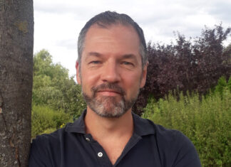 Vom Südpol auf die große Lesebühne? – Ein Panther setzt zum Sprung ins Fernsehen an. Tino Schrödl, Autor. (Foto: privat)