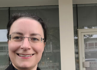 Neuer Ort, neue Ideen, neuer Name: „Fantastischer Buchsalon“ öffnet im Herbst – mit „Chest of Fandoms“ an der Seite. Sandra Thoms, Verlegerin und Neu-Buchhändlerin.