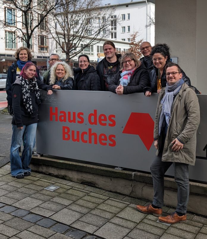 Netzwerktreffen in Frankfurt/Main: Verlegerrunde im Haus des Buches.